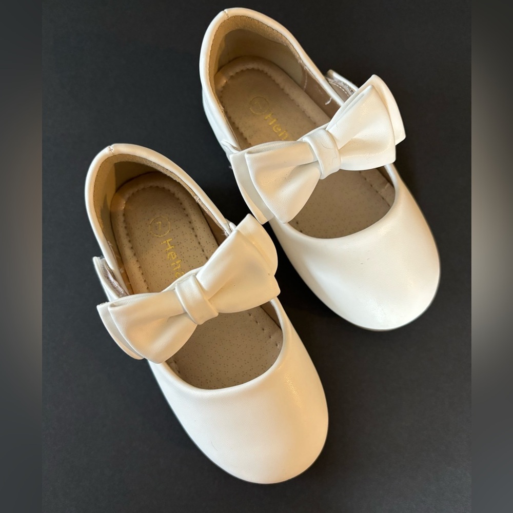 Toddler Girls Cream Dress Shoes